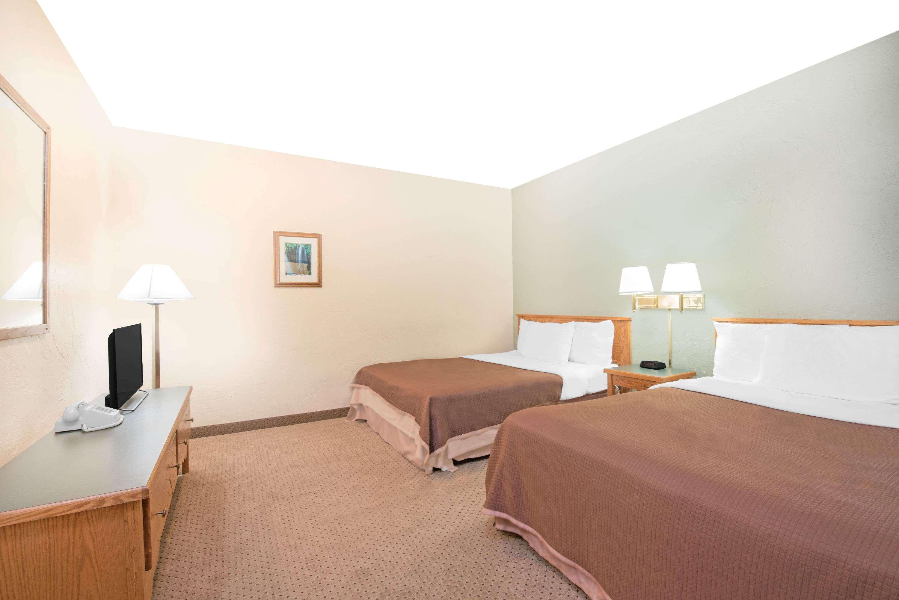Baymont By Wyndham Spearfish Hotel Eksteriør billede